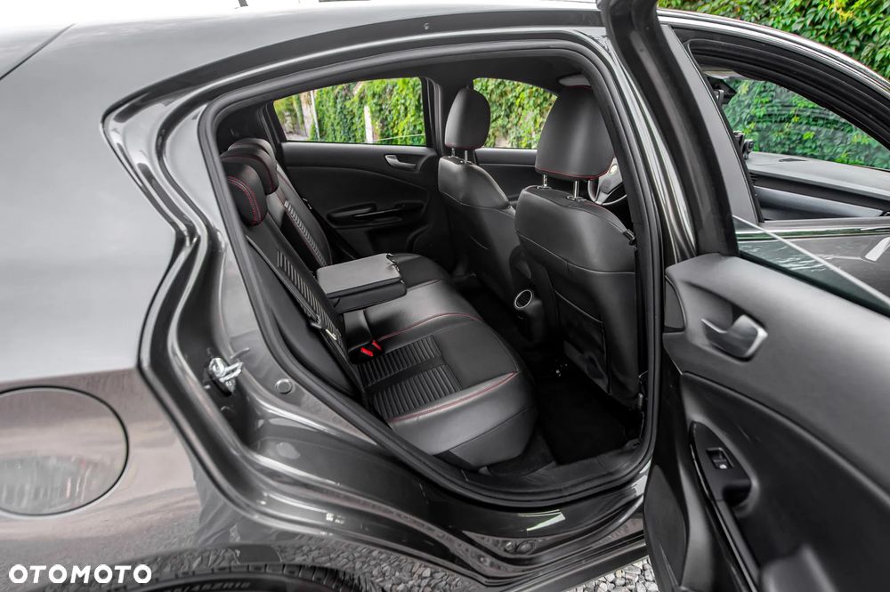 Alfa Romeo Giulietta 1.4 TB 16V Multiair Turismo - 21