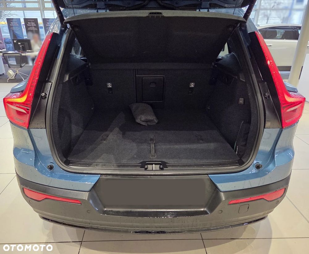 Volvo XC 40 B4 AWD Ultimate Dark - 5