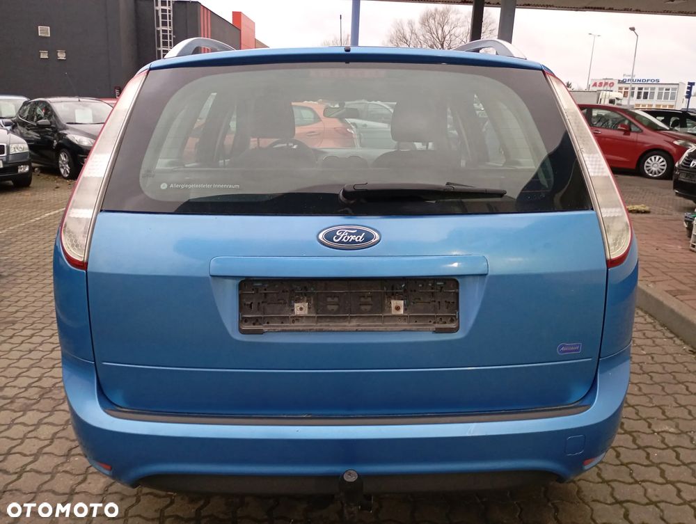 Ford Focus 1.6 16V Trend - 13