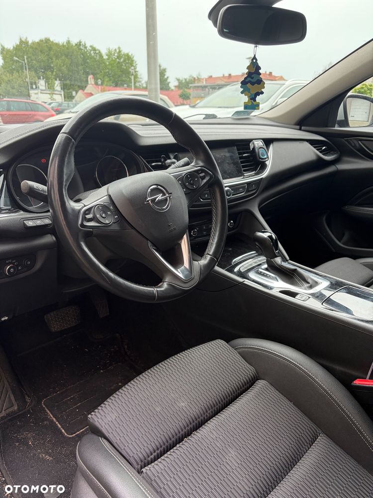Opel Insignia 1.5 T Innovation S&S - 8
