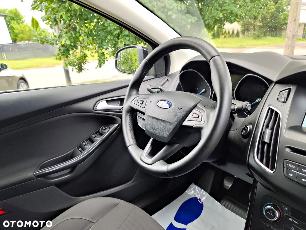Ford Focus 1.5 TDCi DPF Start-Stopp-System Titanium - 36