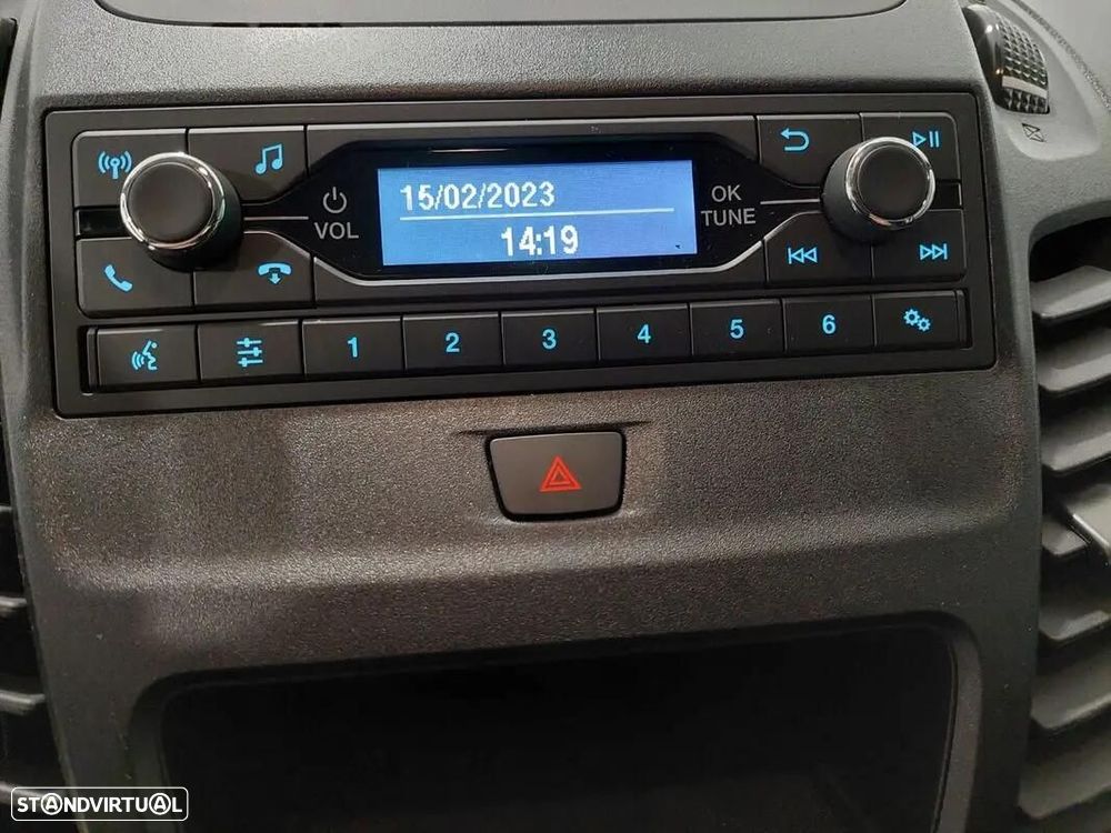 Ford Transit Connect - 16