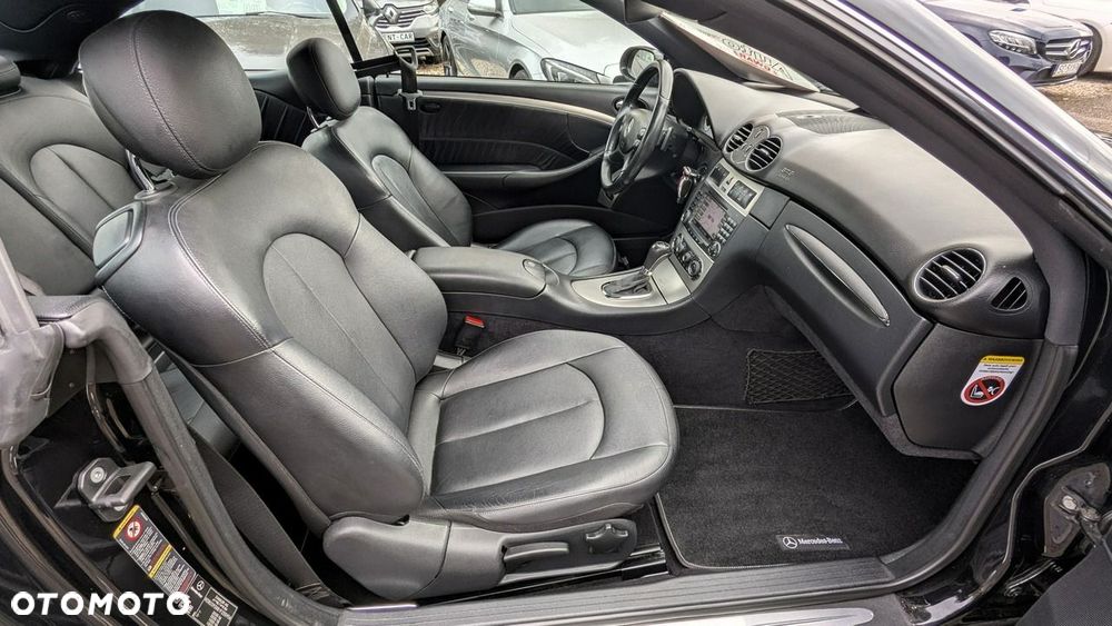 Mercedes-Benz CLK - 19