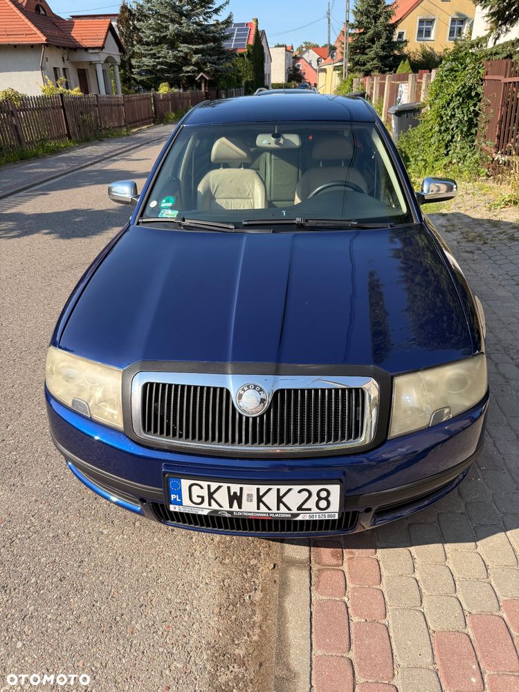 Skoda Superb 2.8 V6 Elegance - 2