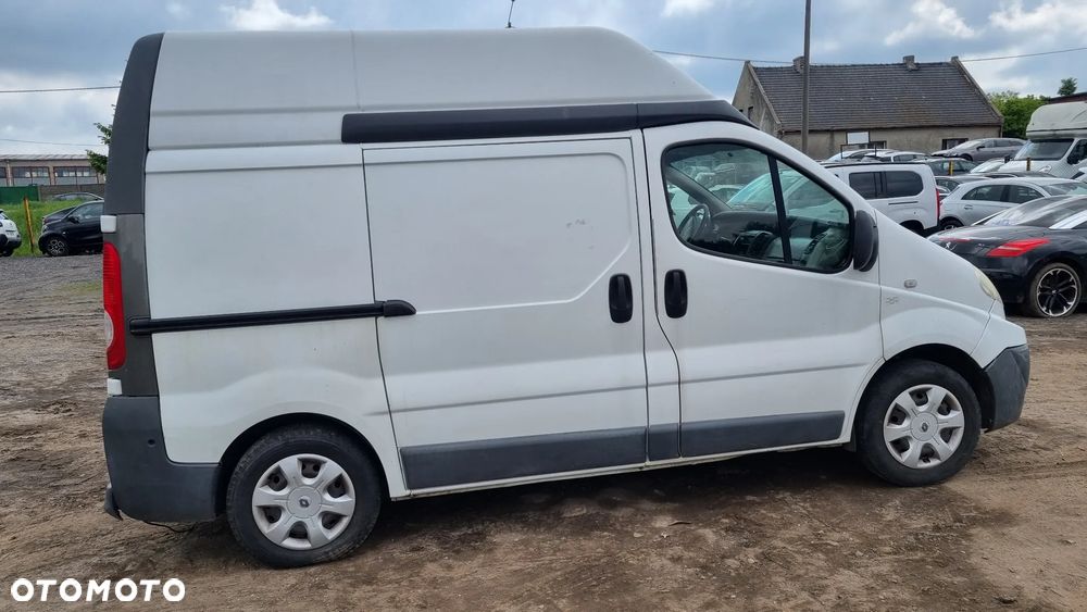 Renault Trafic - 1