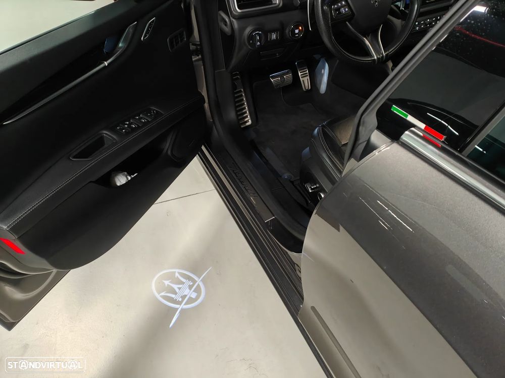 Maserati Ghibli Hybrid GranSport - 11