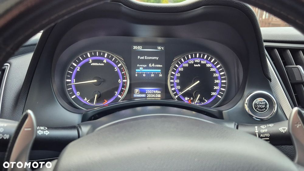 Infiniti Q50 2.2d Sport Sound Studio by Bose - 16