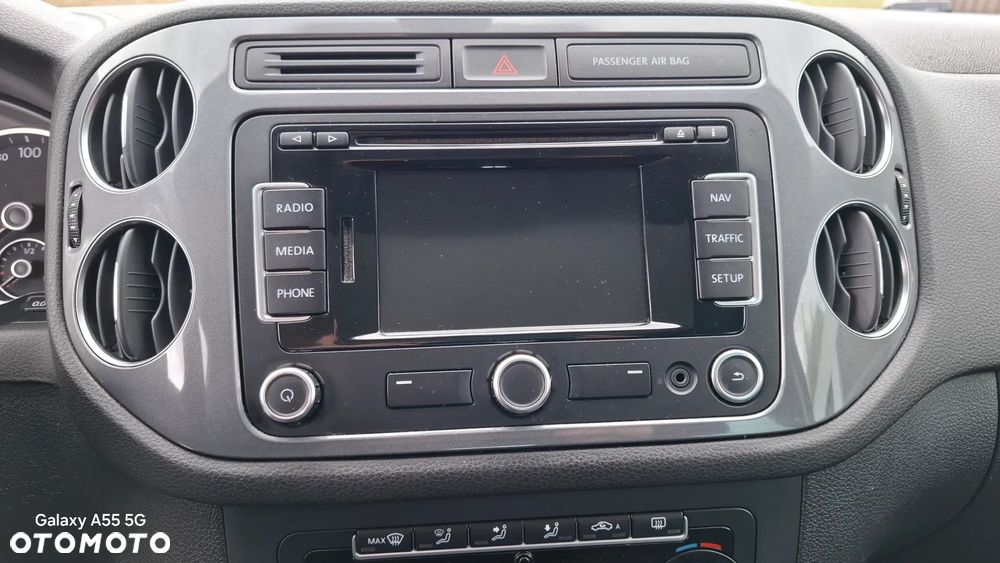 Volkswagen Tiguan 2.0 TDI DPF BlueMotion Technology Sport & Style - 17