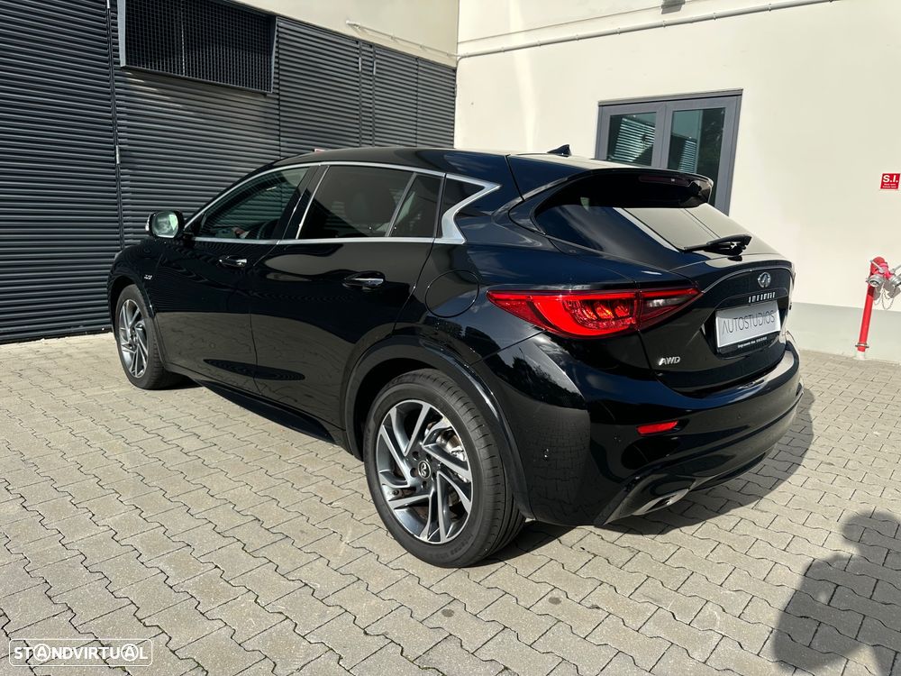 Infiniti Q30 - 8