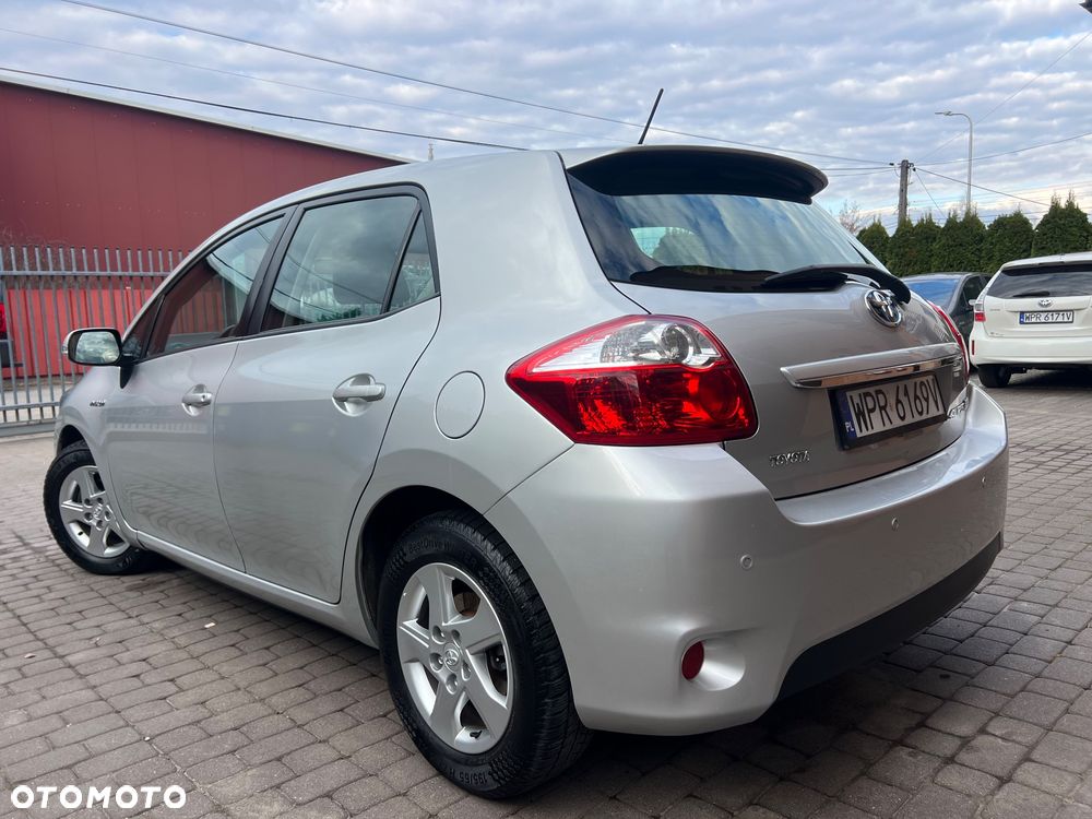 Toyota Auris - 8