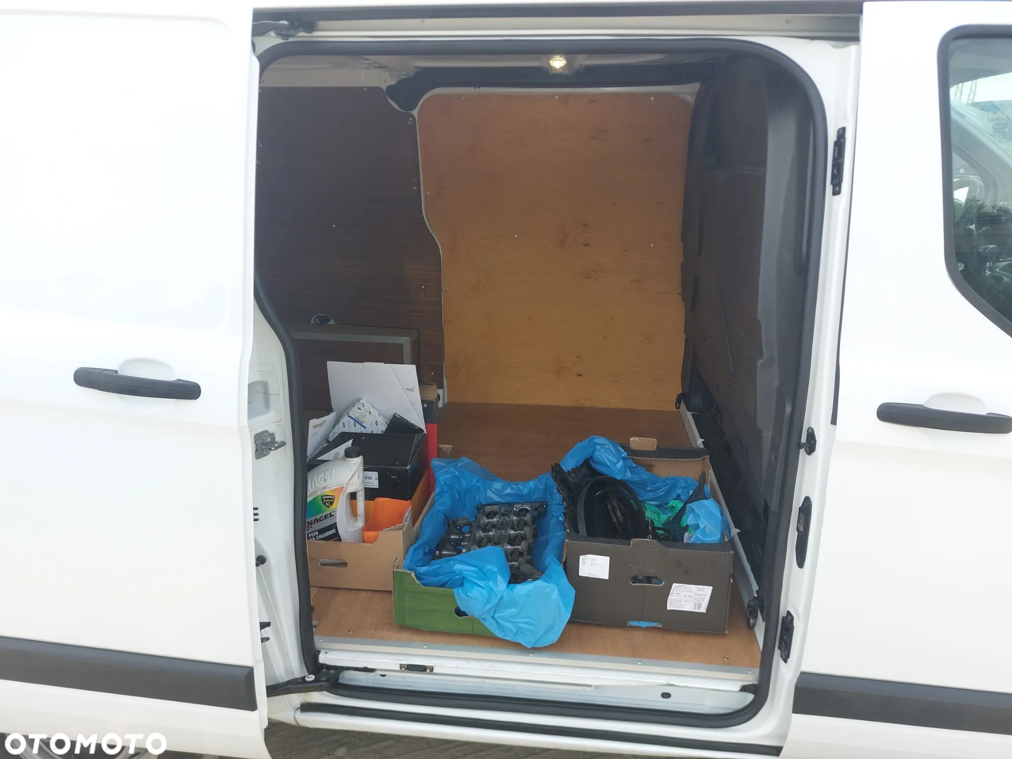 Ford Transit Custom - 22