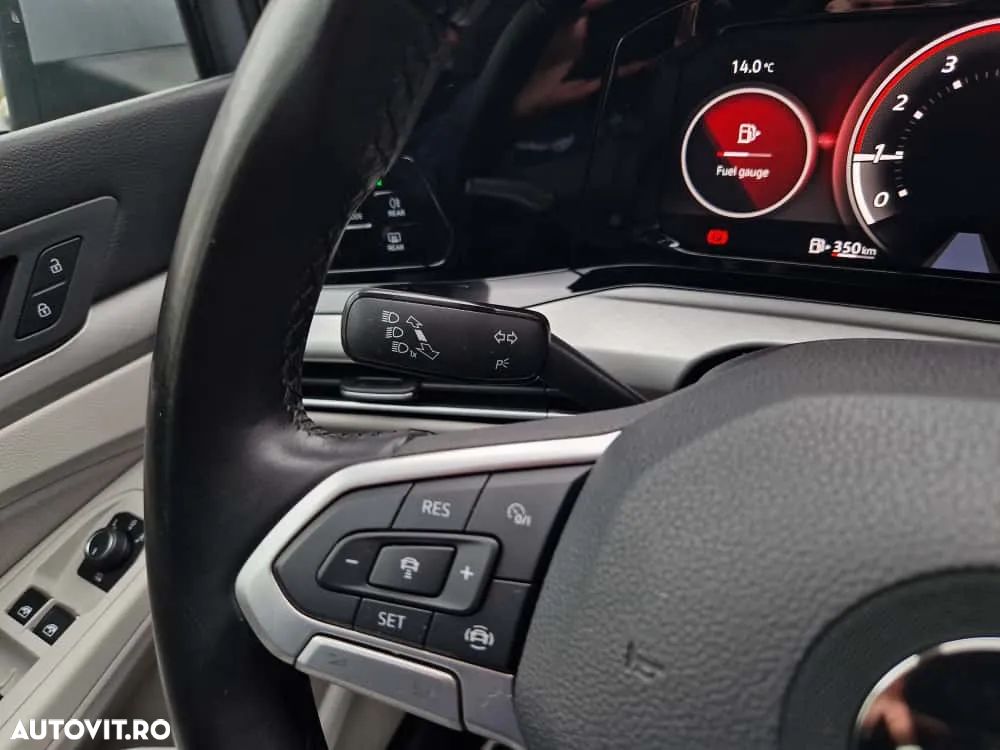 Volkswagen Golf 1.5 TSI ACT Life - 12