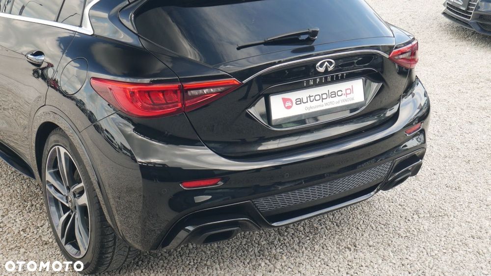 Infiniti Q30 - 19