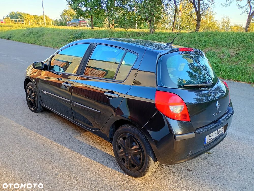 Renault Clio 1.5 dCi Extreme - 6