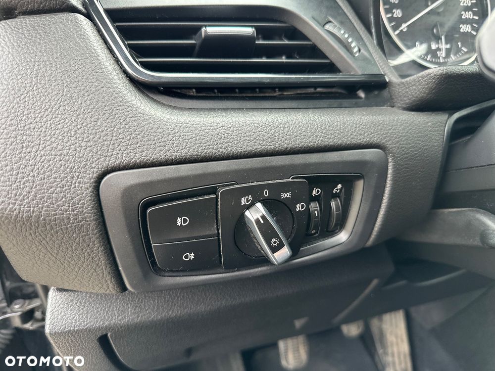 BMW Seria 2 218d Luxury Line - 22