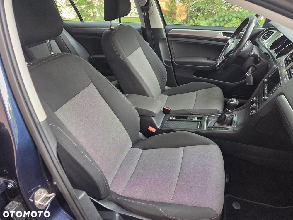 Volkswagen Golf 1.6 TDI BlueMotion Technology Comfortline - 12