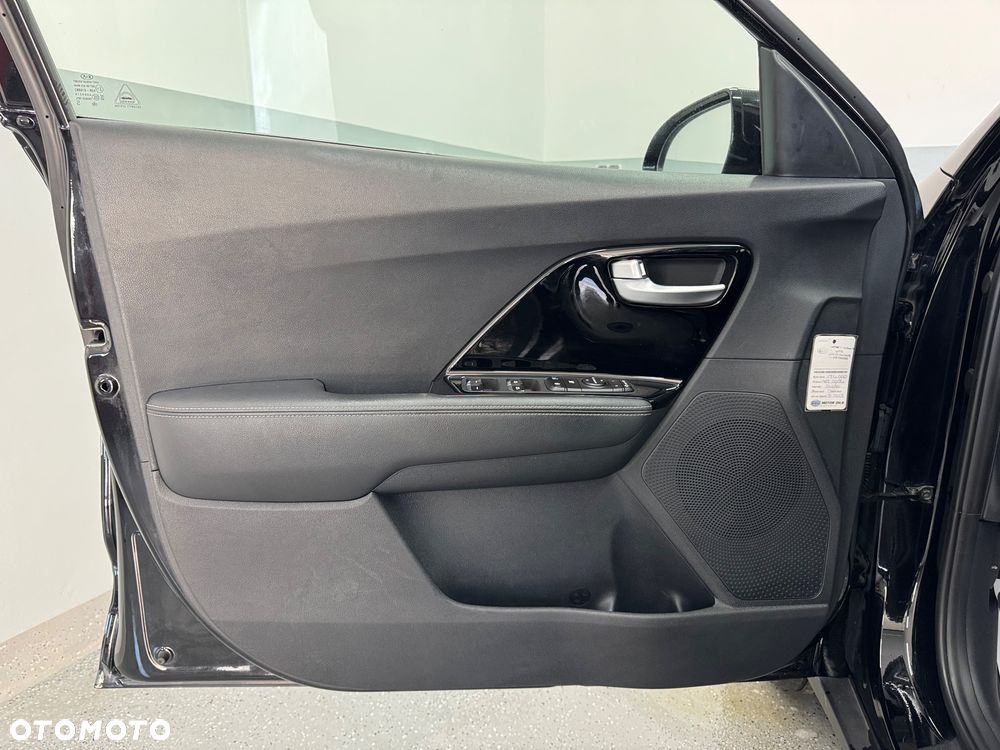 Kia Niro ver-1-6-gdi-hev-2wd-opf-spirit - 23