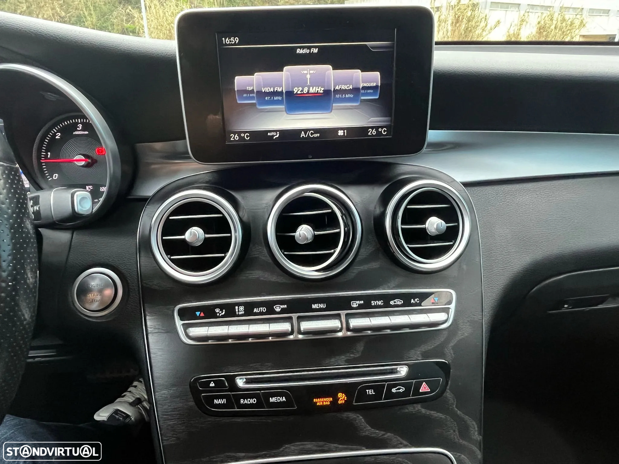 Mercedes-Benz GLC 220 d 4Matic 9G-TRONIC AMG Line - 17