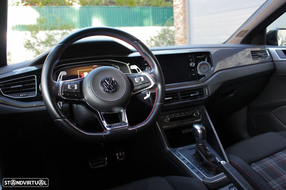 VW Polo 2.0 TSI GTI DSG - 24