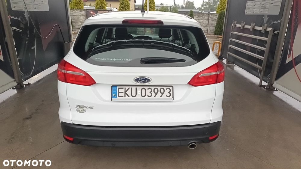 Ford Focus 2.0 TDCi Titanium ASS - 6