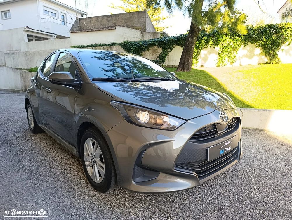 Toyota Yaris 1.0 VVT-i Exclusive - 1