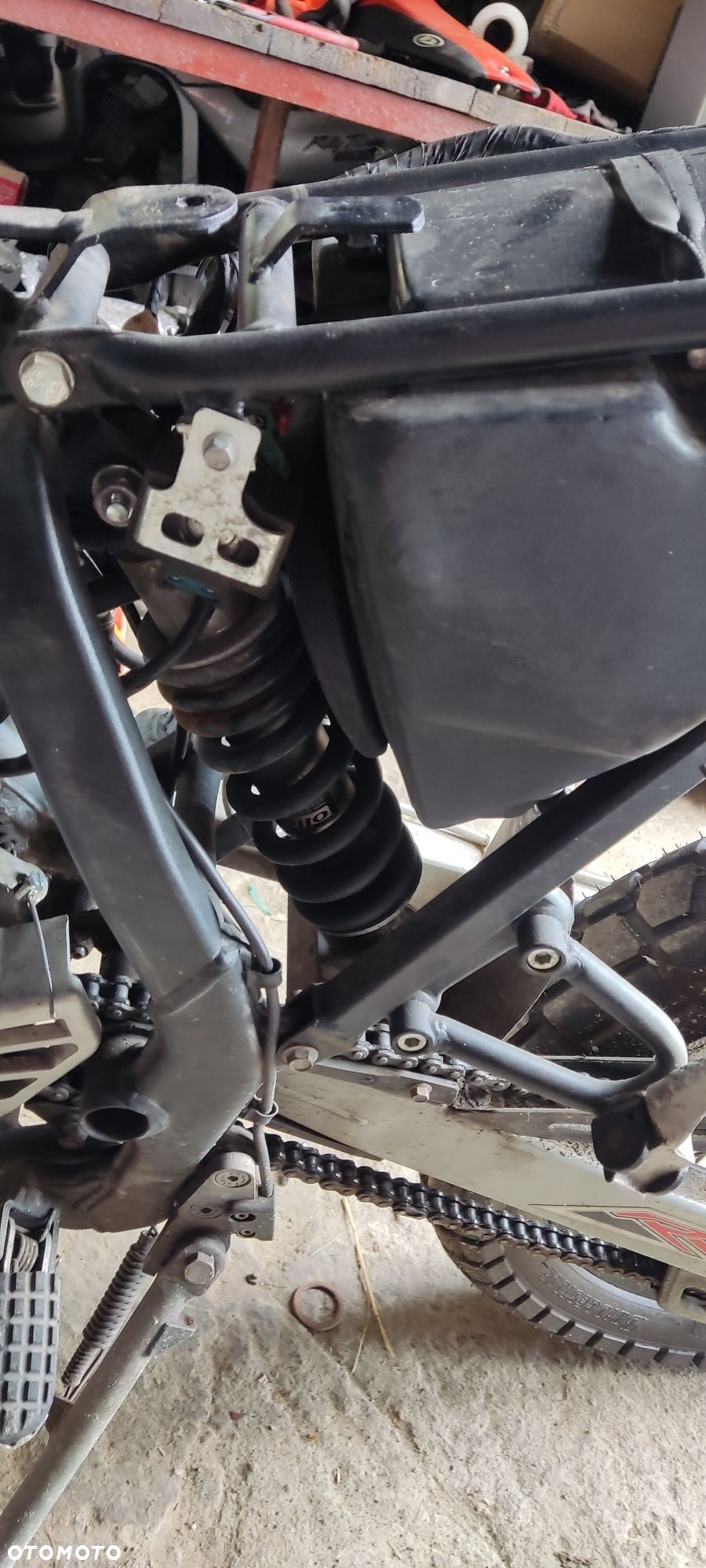 Beta 125 ogon stelaż airbox 2013 - 5