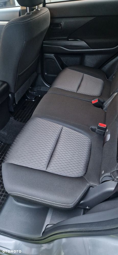 Mitsubishi Outlander 2.0 City Style 2WD - 17