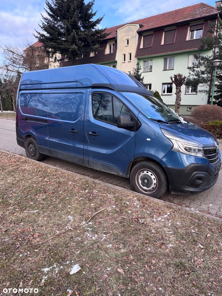Renault Trafic - 2