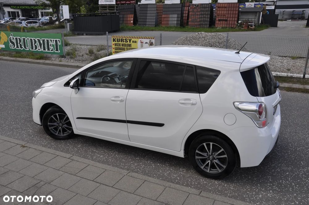 Toyota Verso 1.8 Prestige MS - 19