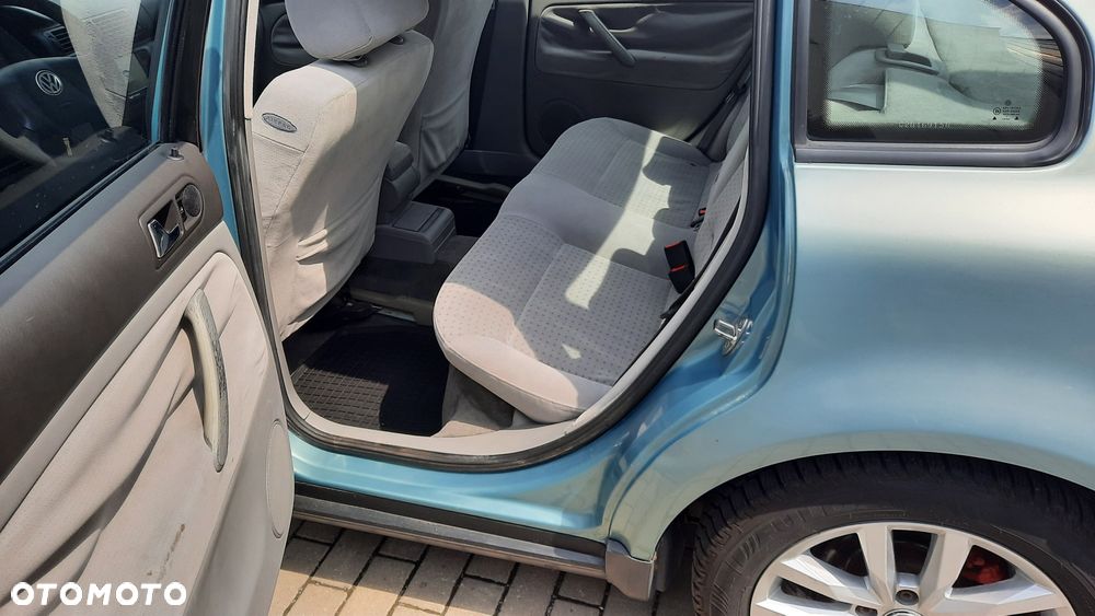 Volkswagen Passat - 8