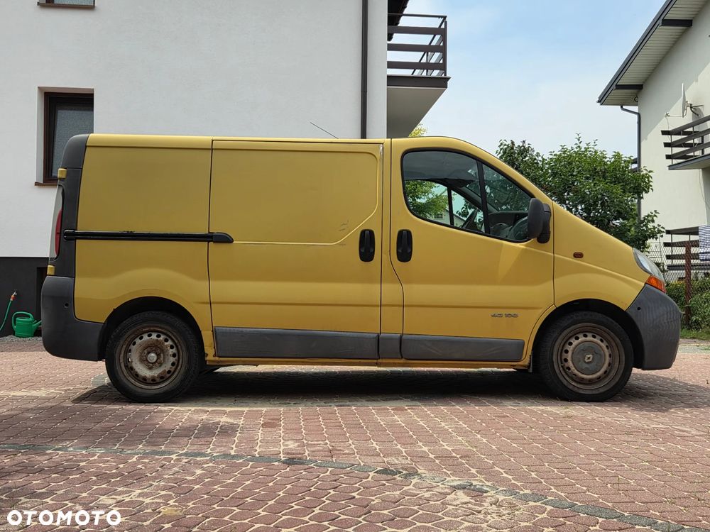 Renault Trafic - 25