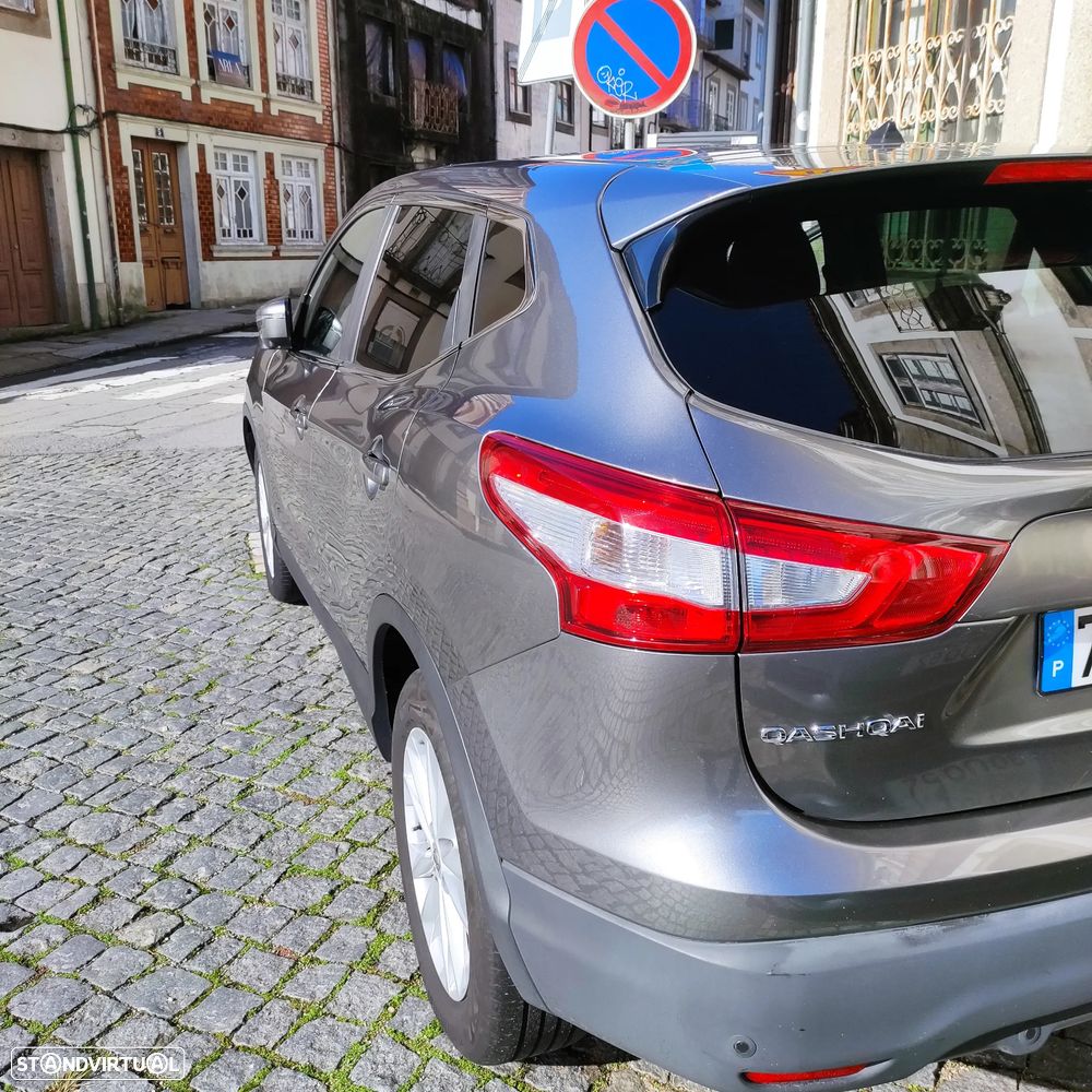 Nissan Qashqai 1.5 dCi N-Connecta - 12