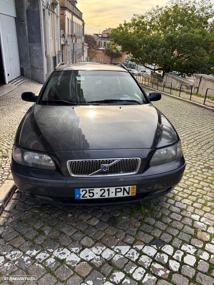 Volvo V70 2.5 D - 11