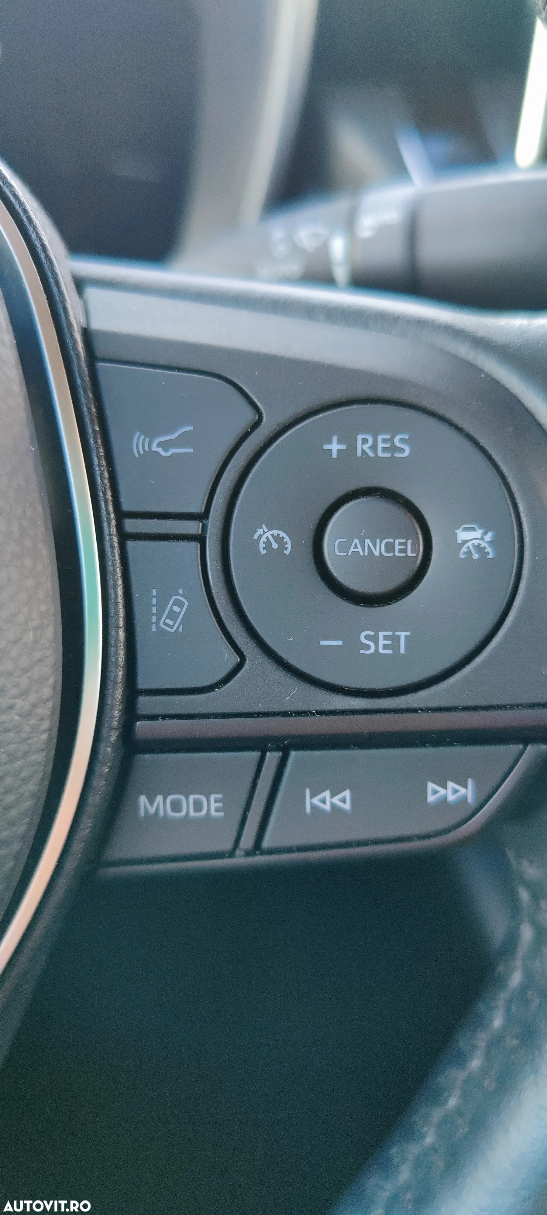 Toyota Corolla 1.8 HSD Exclusive interior Negru - 16