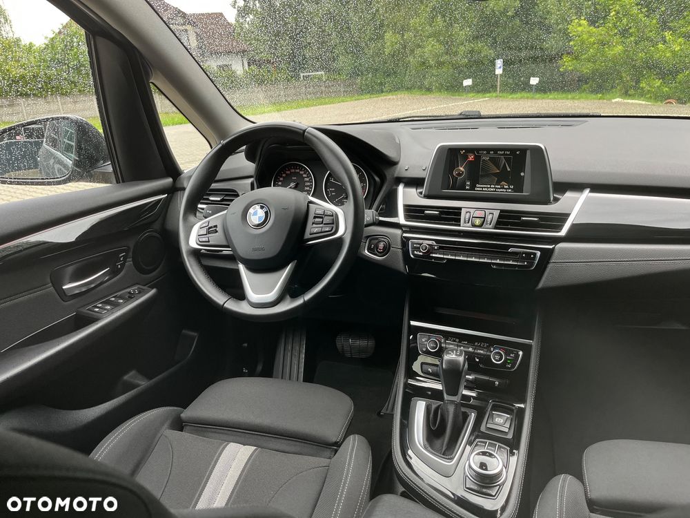 BMW Seria 2 218d Sport-Aut Sport Line - 12