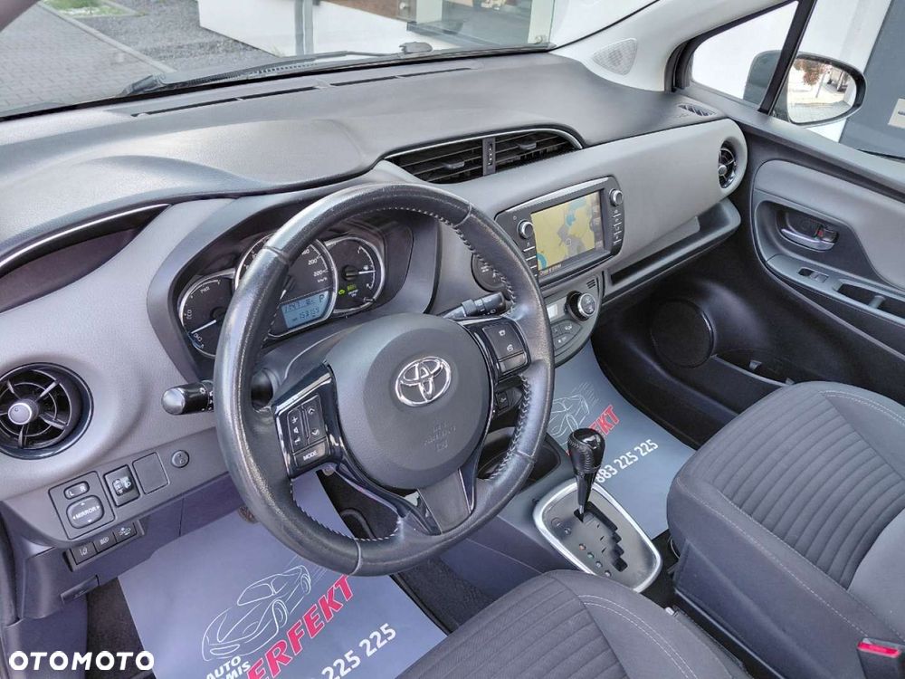 Toyota Yaris - 10