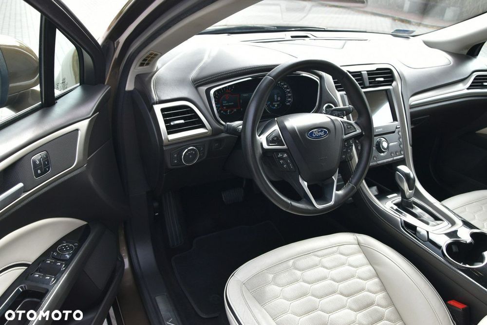 Ford Mondeo Vignale 2.0 TDCi 4WD PowerShift - 17