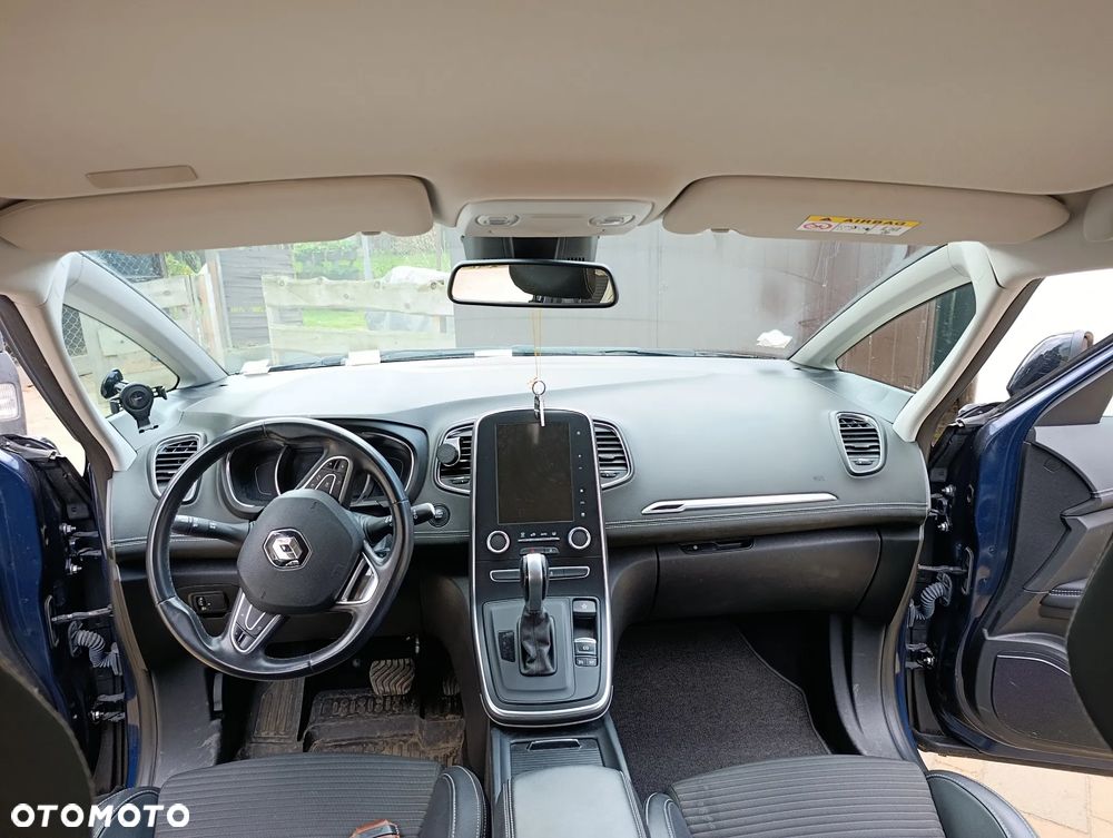 Renault Grand Scenic - 2