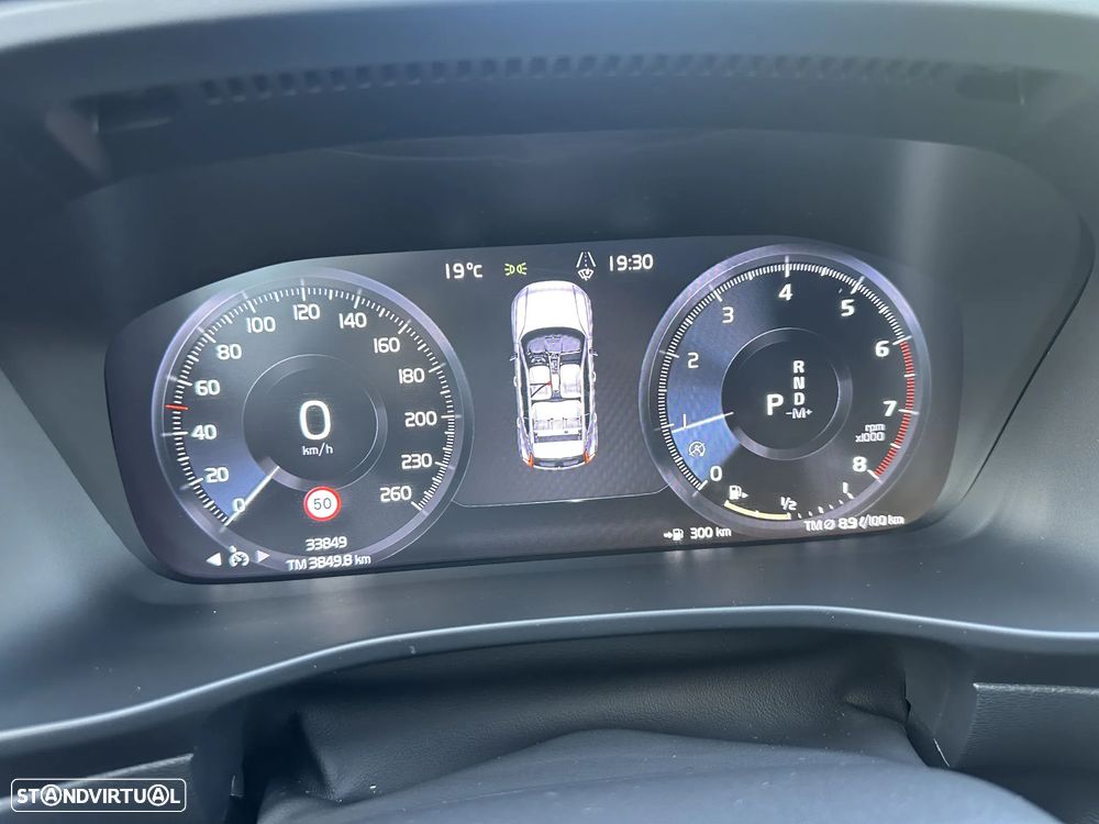 Volvo XC 40 1.5 T2 Plus Dark Auto - 16