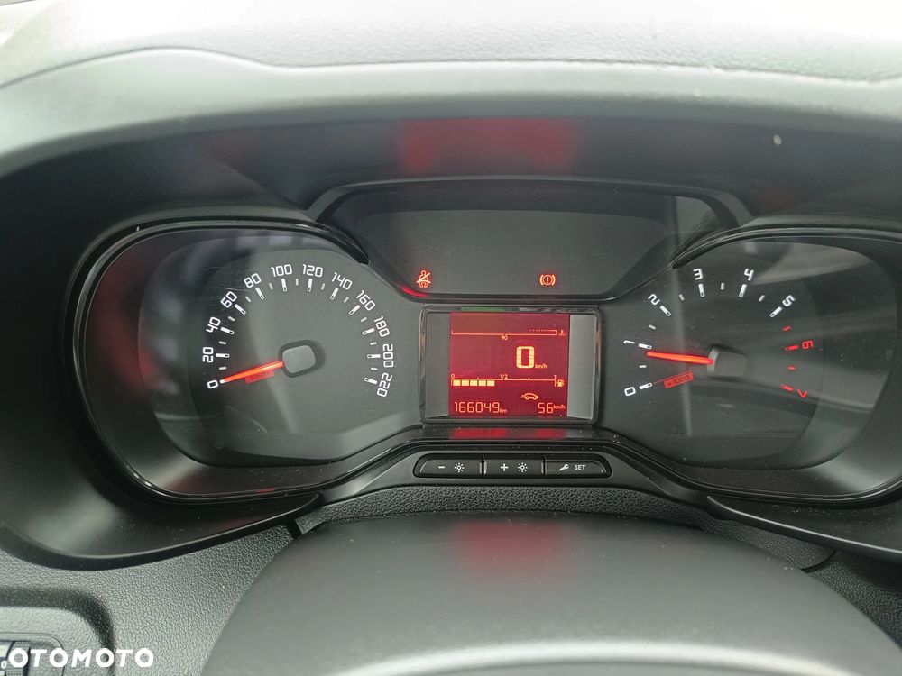 Toyota Proace City - 26