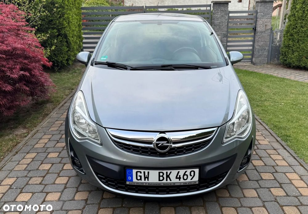 Opel Corsa 1.4 16V Active - 2