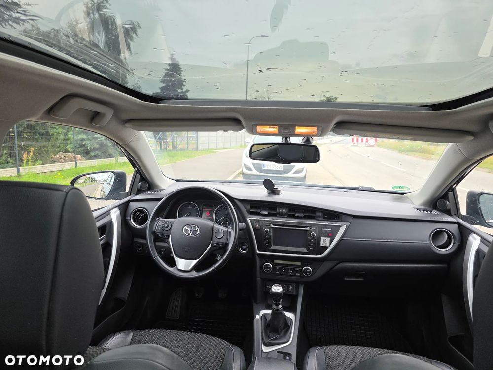 Toyota Auris 2.0 D-4D Prestige - 14