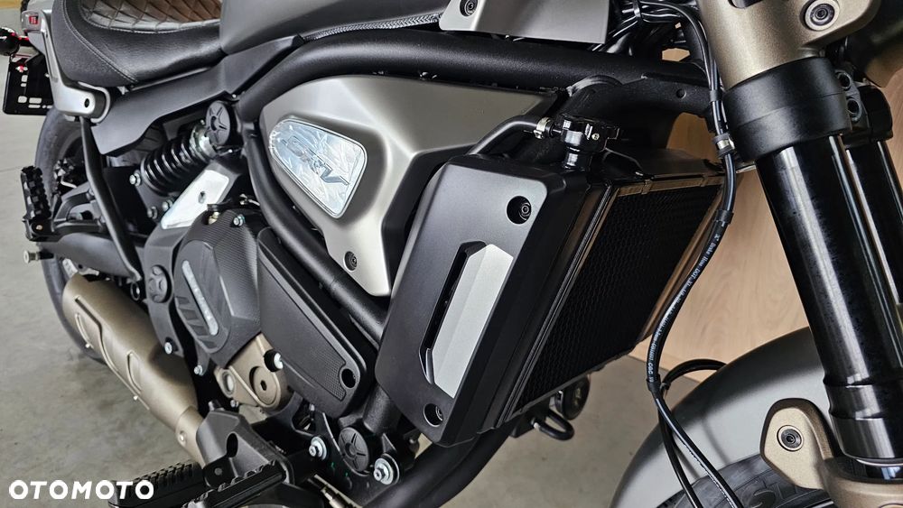 QJMOTOR SRV 700 - 18