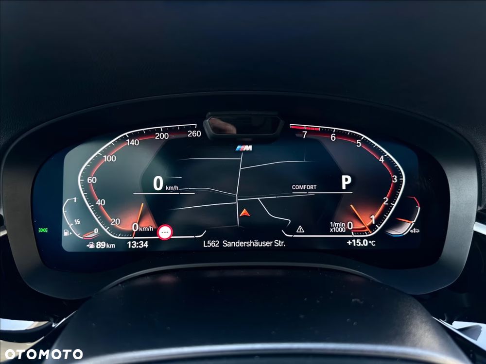 BMW Seria 5 540i xDrive - 23