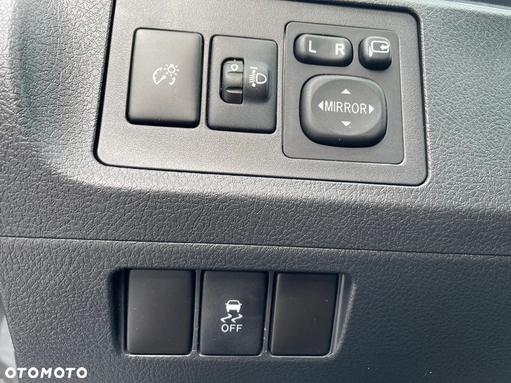 Toyota Verso 1.6 D-4D Prestige - 15