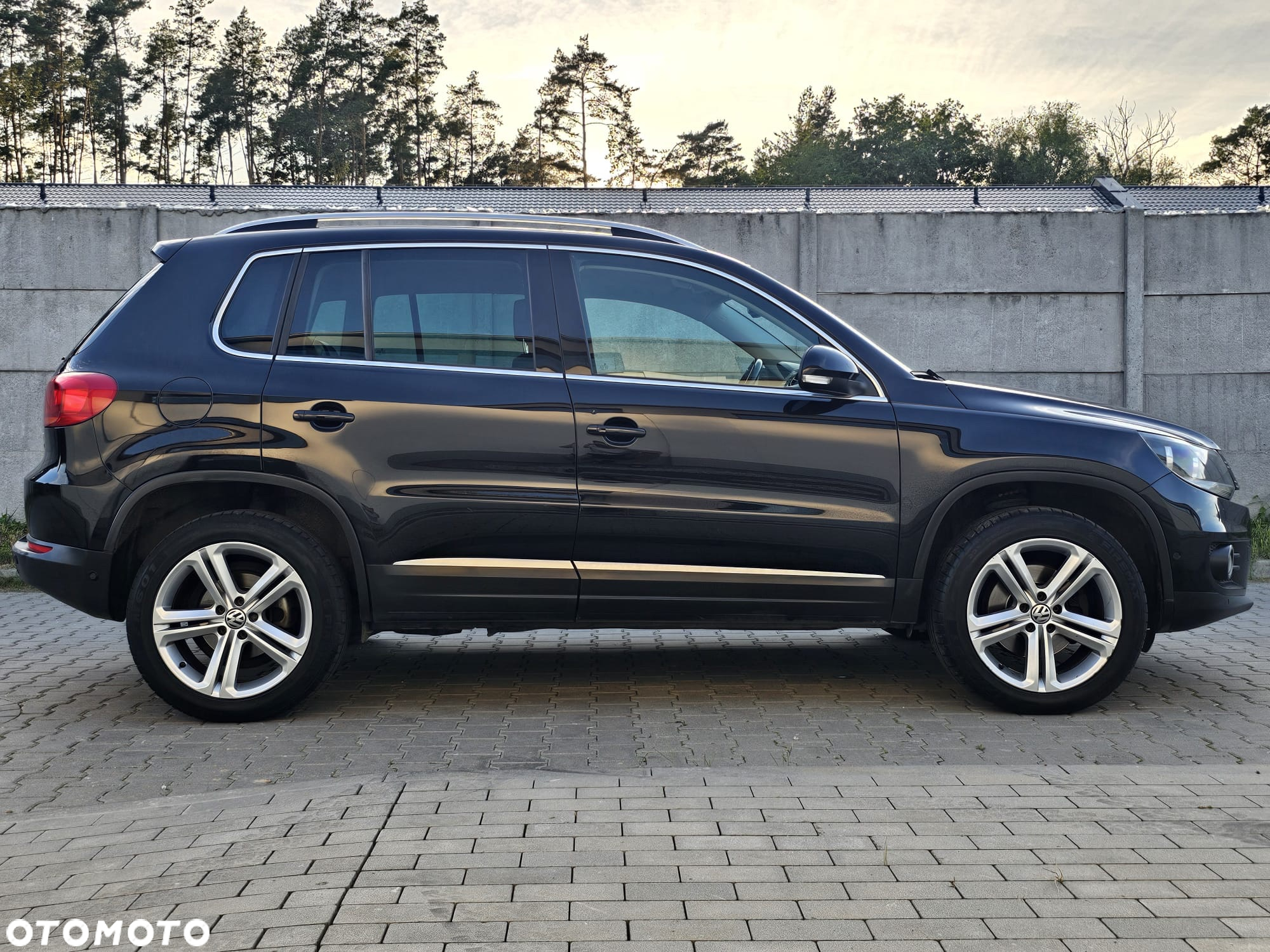 Volkswagen Tiguan 2.0 TDI 4Mot Sport&Style DSG - 9