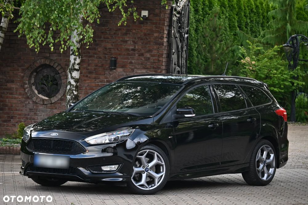 Ford Focus 1.5 EcoBoost Start-Stopp-System ST-LINE - 4