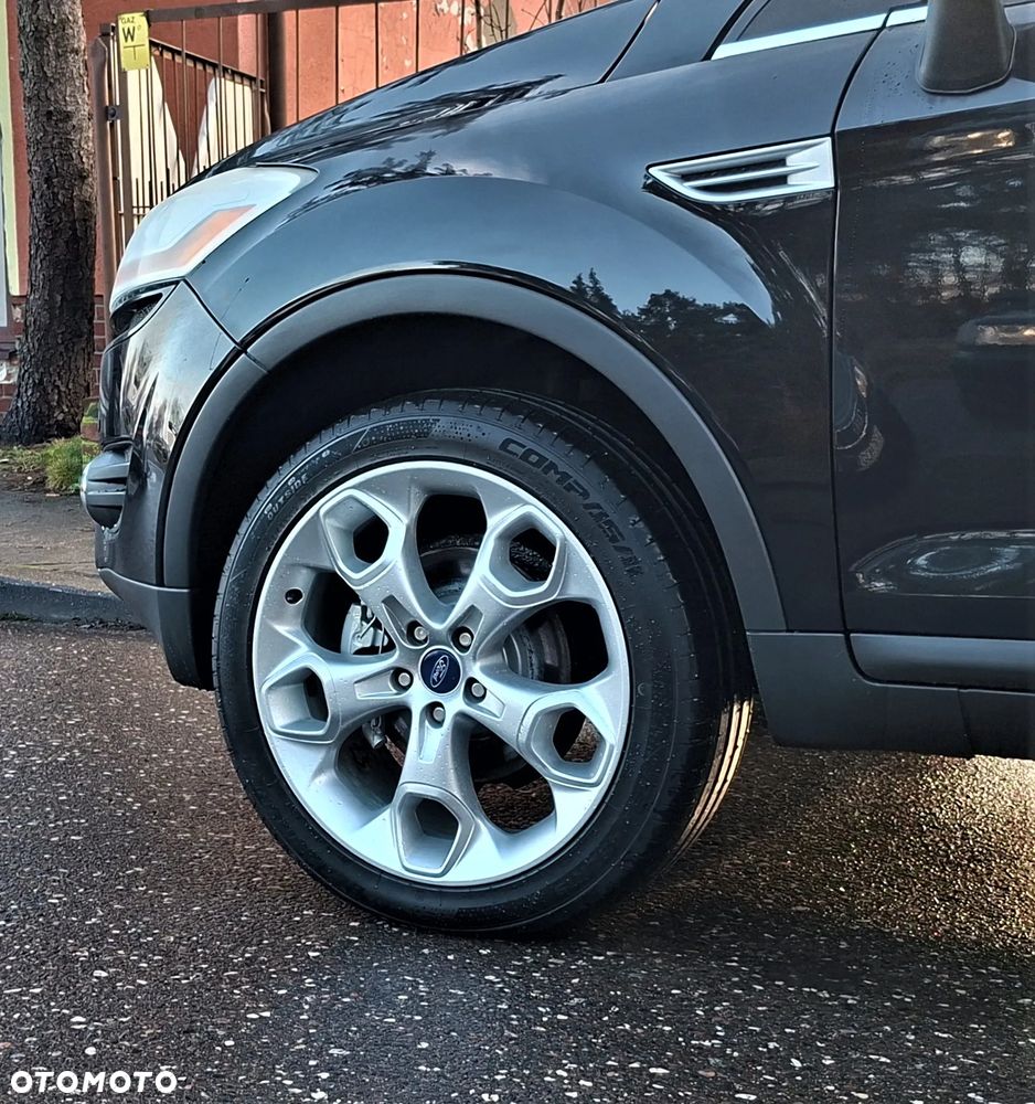 Ford Kuga 2.0 TDCi 4x4 Titanium - 14