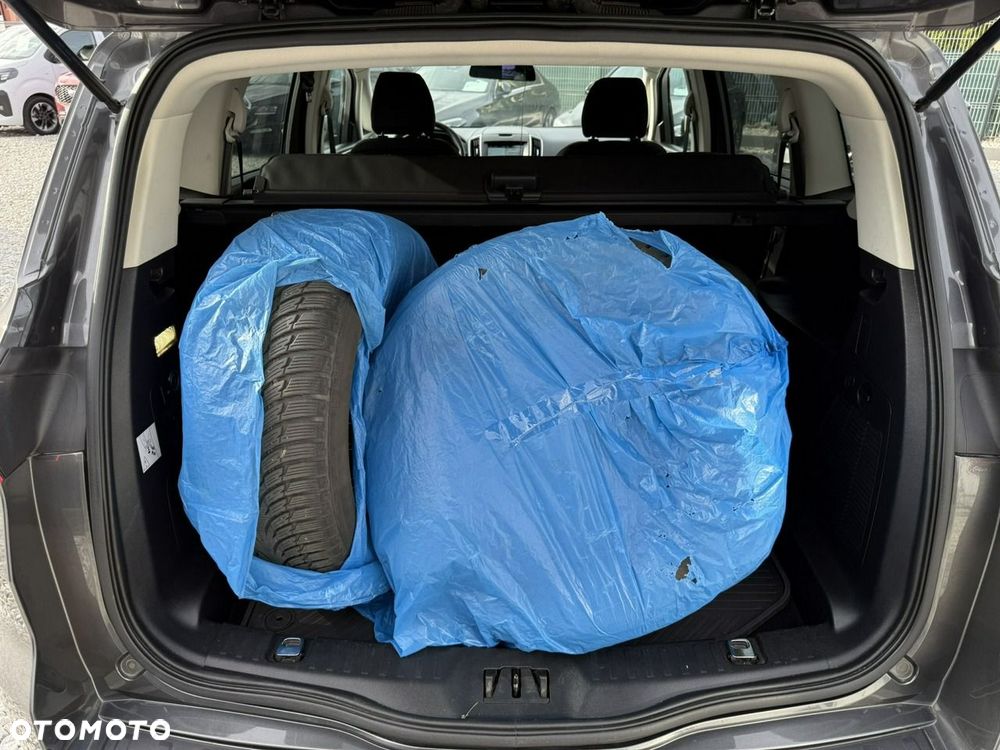 Ford S-Max 2.0 TDCi Trend - 26