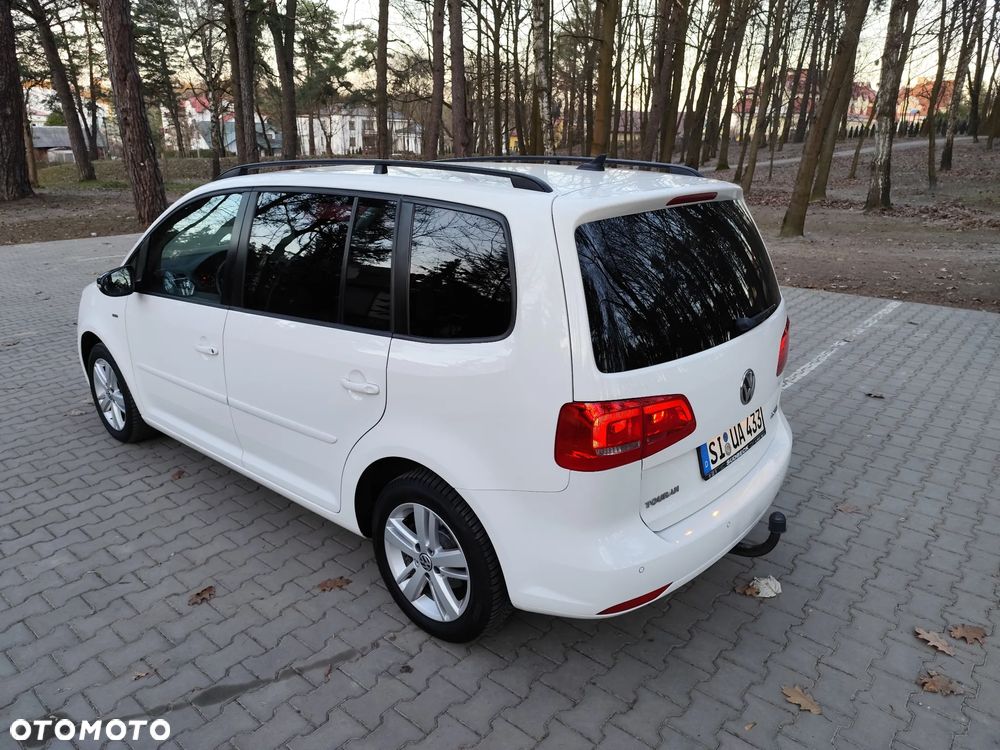 Volkswagen Touran 2.0 TDI DPF BlueMotion Technology MATCH - 9
